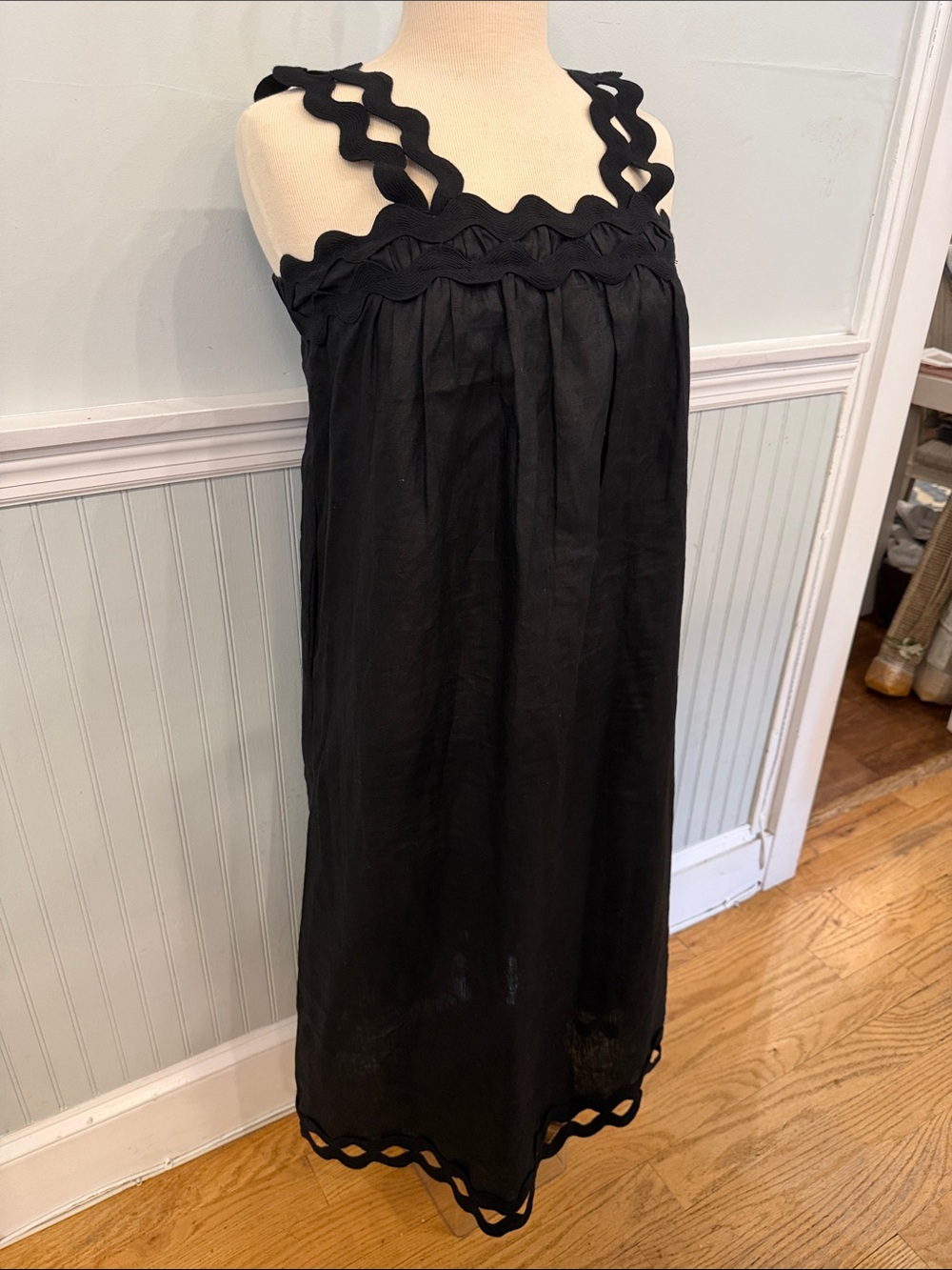 Tuckernuck Black Scalloped-Trim Midi Dress